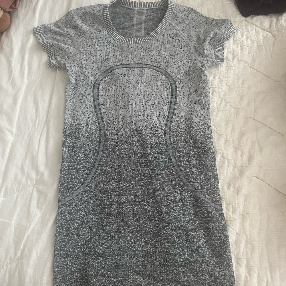 lululemon swiftly short sleeve tshirt